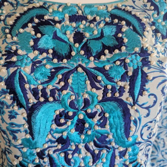 Elegant Blue Patterned Dress - Picture 3 of 10